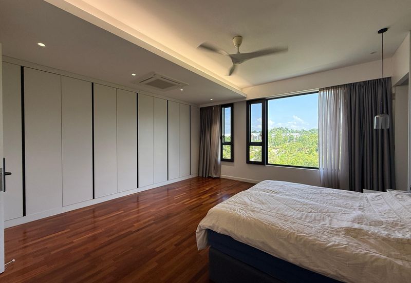 Super Nice 2.5 Storey Bungalow @ Jade Hills Kajang for Sale