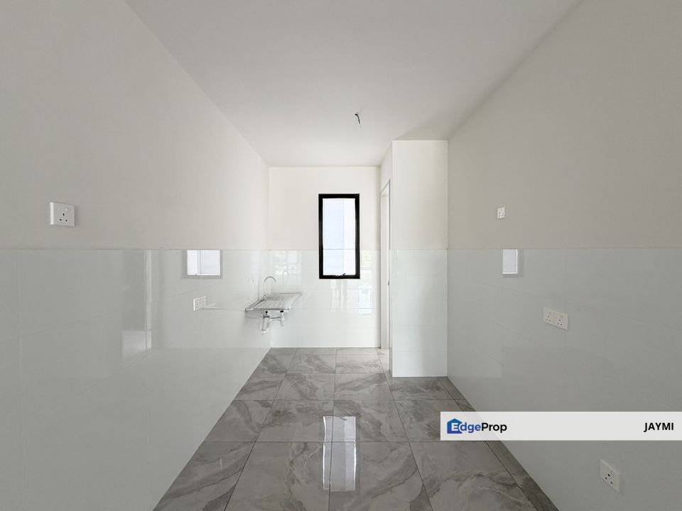 Super Nice  2.5 sty Garden Terrace Home at Hayat Villa Bukit Serdang, Selangor, Seri Kembangan