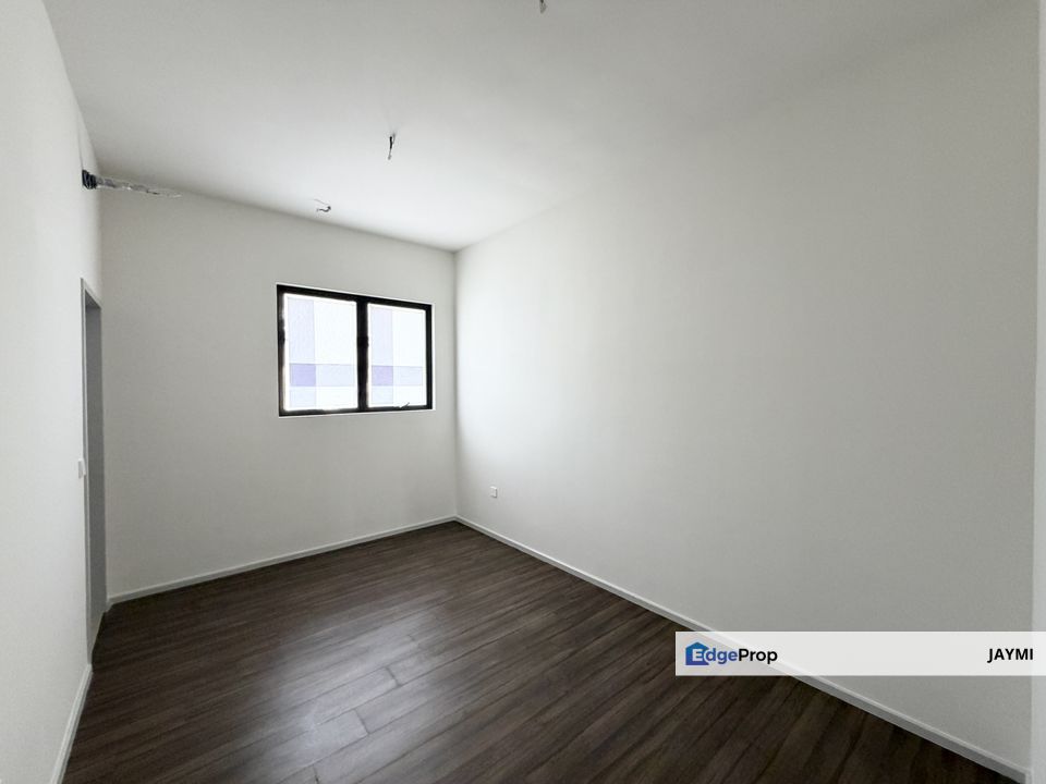 Super Nice  2.5 sty Garden Terrace Home at Hayat Villa Bukit Serdang, Selangor, Seri Kembangan