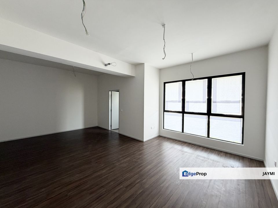 Super Nice 3 sty Garden Terrace Home at Hayat Villa Bukit Serdang, Selangor, Seri Kembangan