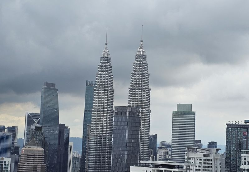 The Luxe by Infinitum