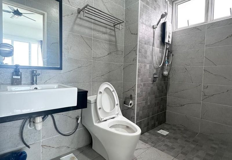 The Pinnacles (Pinnacle Tower)