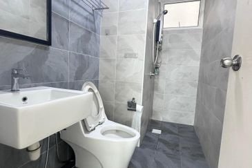 The Pinnacles (Pinnacle Tower)