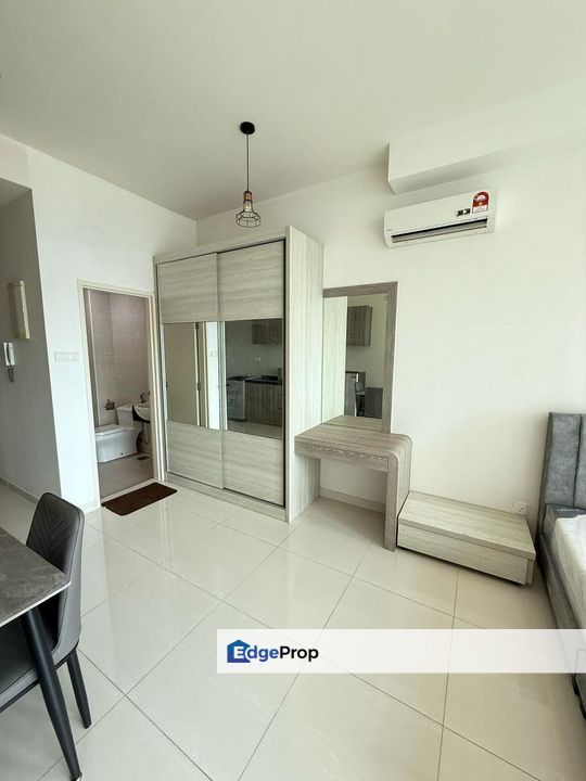 SKS Pavillion Bukit Chargar Ciq Studio Fully Furnished For Rent , Johor, Johor Bahru