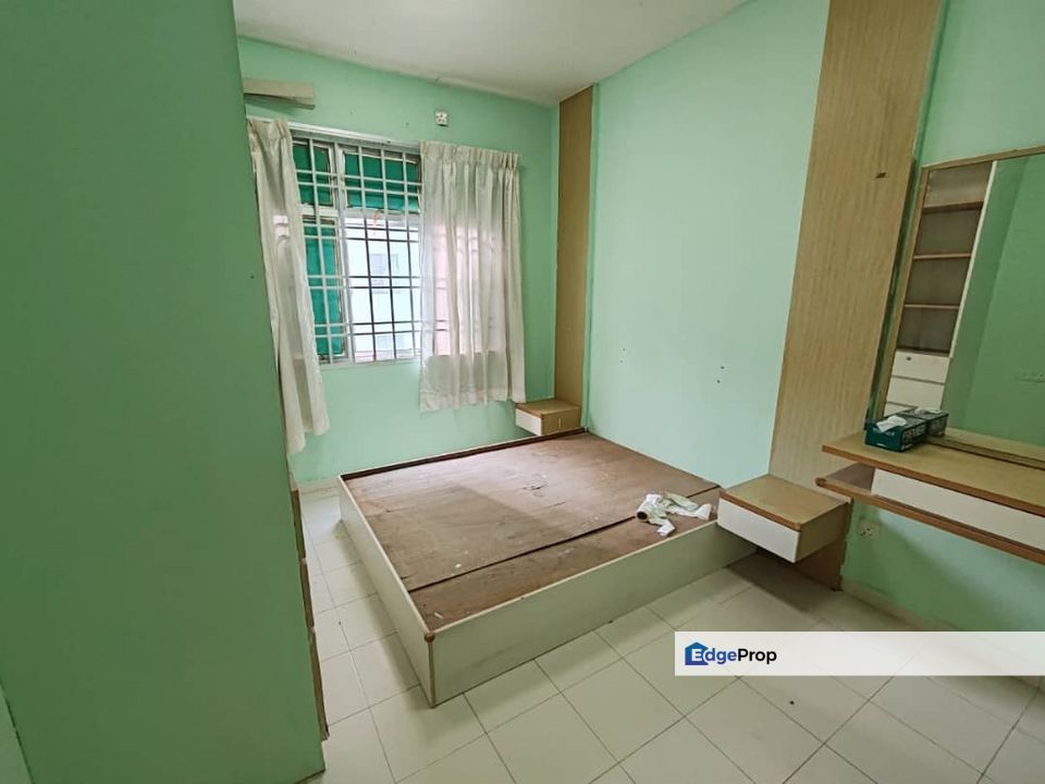Villa Krystal Apartment Selesa Jaya High Floor For Sale , Johor, Skudai