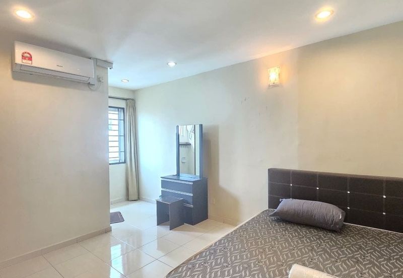 Bangunan Duta Impian (The Embassy Suites)