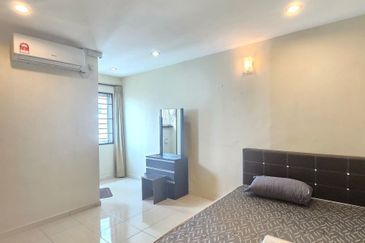 Bangunan Duta Impian (The Embassy Suites)