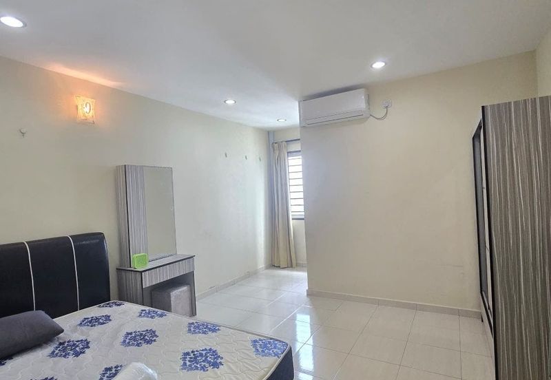 Bangunan Duta Impian (The Embassy Suites)