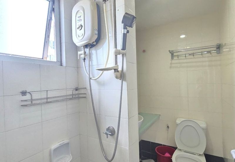 Bangunan Duta Impian (The Embassy Suites)