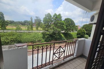 Skudai Villa