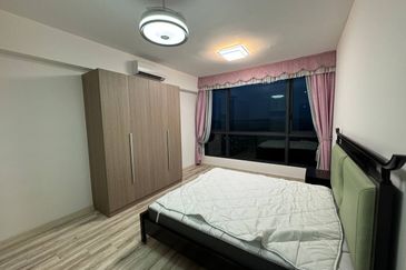 The M @ Medini Macrolink