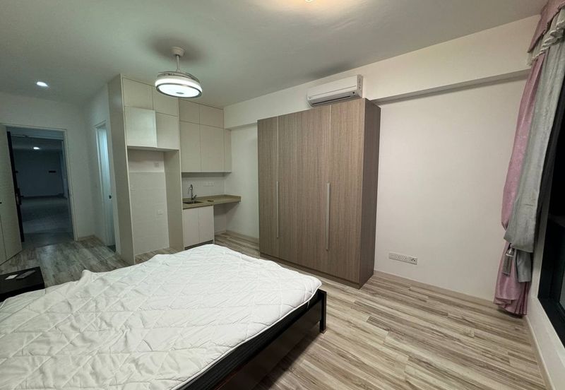 The M @ Medini Macrolink