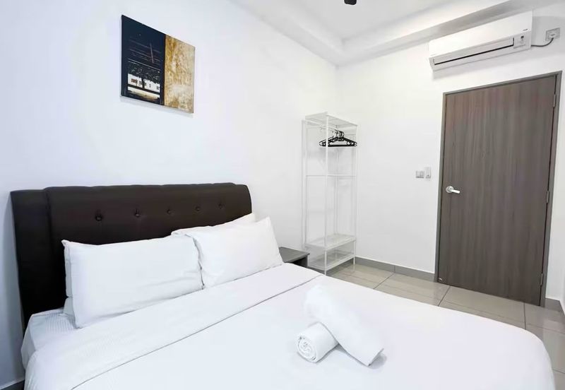 SKS Habitat Apartment, Larkin