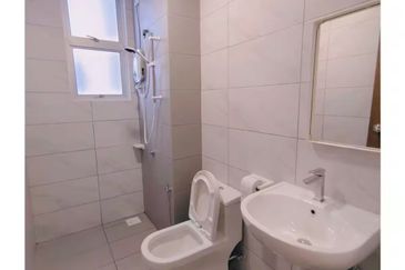 SKS Habitat Apartment, Larkin