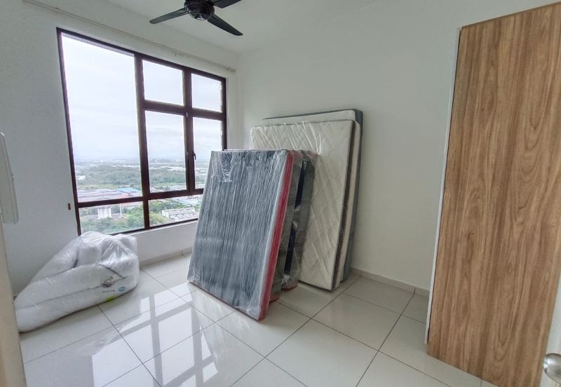 D'Summit Residences @ Kempas Utama