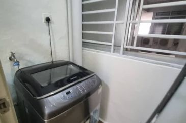 Dedaun Hijau (Greenfield Regency)