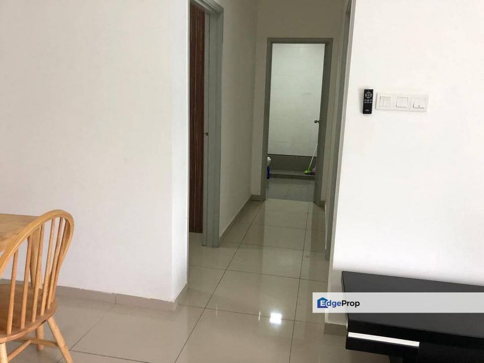 Season Luxury Apartment Larkin Suriamas Suites Bistari Impian Fully Furnished For Sale , Johor, Johor Bahru