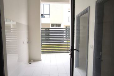 Avira Garden Terraces @ Medini