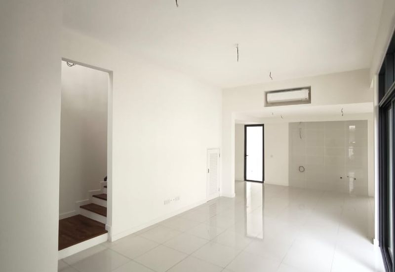 Avira Garden Terraces @ Medini