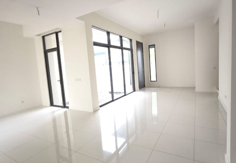 Avira Garden Terraces @ Medini