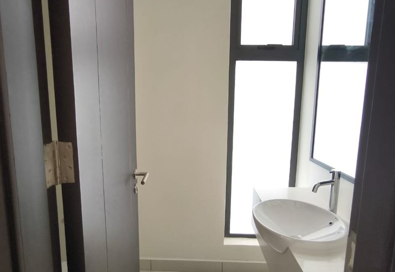 Avira Garden Terraces @ Medini