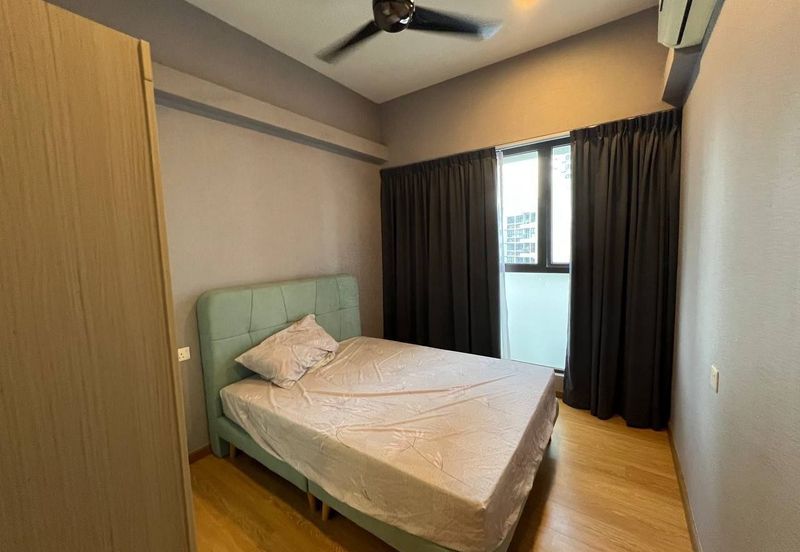 Baypoint @ Country Garden Danga Bay