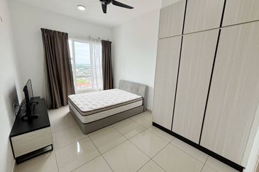 The Pinnacles (Pinnacle Tower)