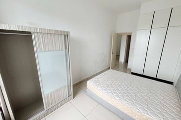 The Pinnacles (Pinnacle Tower)