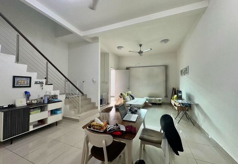 Austin Residence @Taman Mount Austin