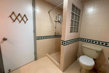 The Straits View, Bandar Baru Permas Jaya