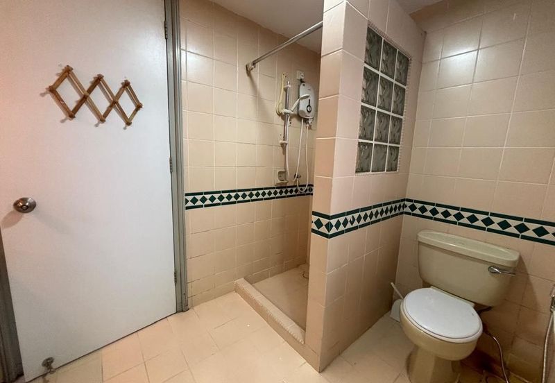 The Straits View, Bandar Baru Permas Jaya