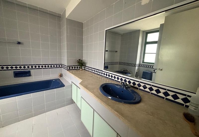 The Straits View, Bandar Baru Permas Jaya