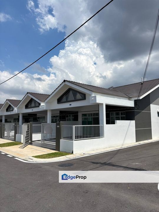 Bandar Putra Kulai IOI Piccolo Single Storey Terrace House Endlot For Sale , Johor, Kulai