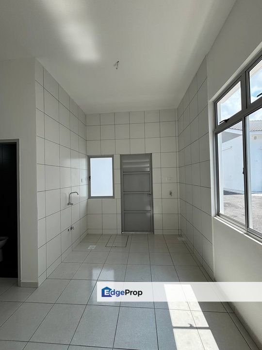Bandar Putra Kulai IOI Piccolo Single Storey Terrace House Endlot For Sale , Johor, Kulai