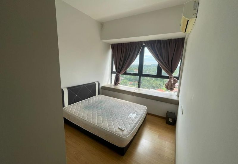 Baypoint @ Country Garden Danga Bay