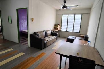 Sri Lanang Flat (Rumah Pangsa Sri Lanang)