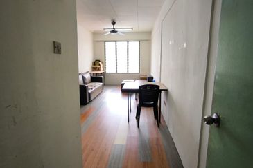 Sri Lanang Flat (Rumah Pangsa Sri Lanang)