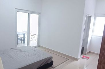 Seasons Luxury Apartments @ Amara Larkin