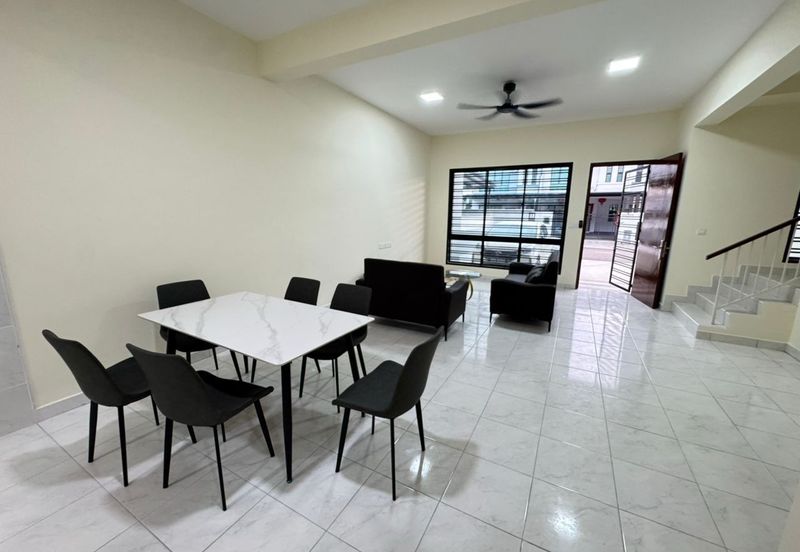 Desa Palma, Nasa City