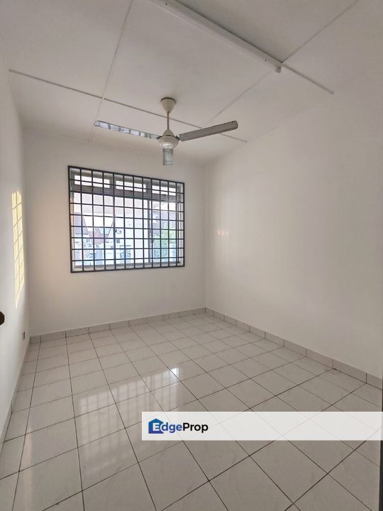 Taman Gaya Pelangi Indah Puteri Wangsa 1.5 Storey Terrace House For Sale , Johor, Ulu Tiram