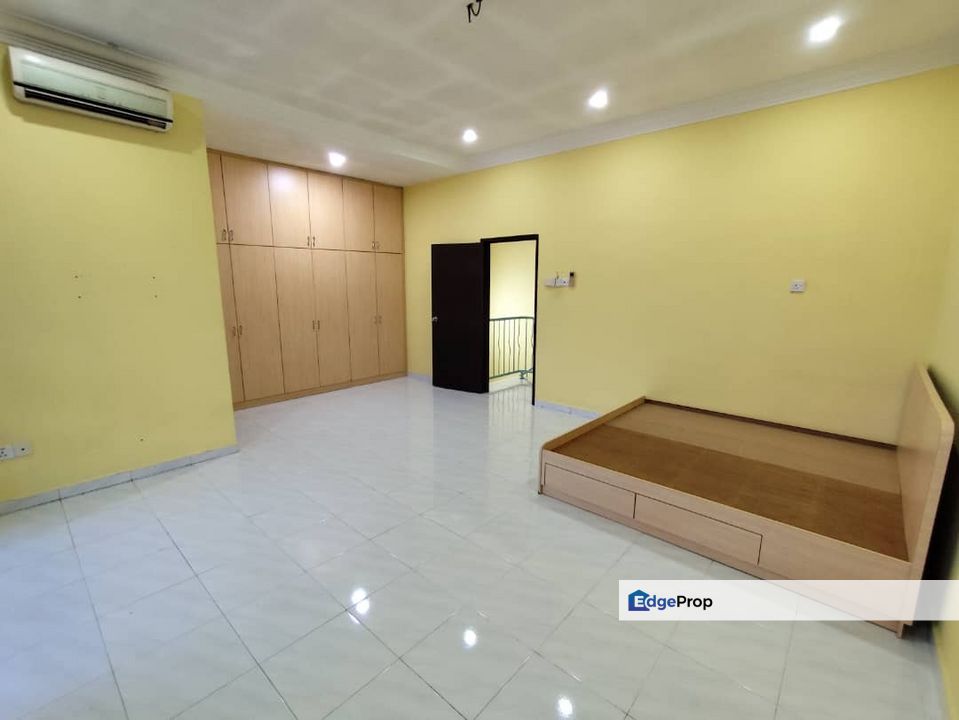 Taman Pulai Utama Taman Universiti Skudai Kangkar Pulai Double Storey Terrace House For Sale , Johor, Skudai