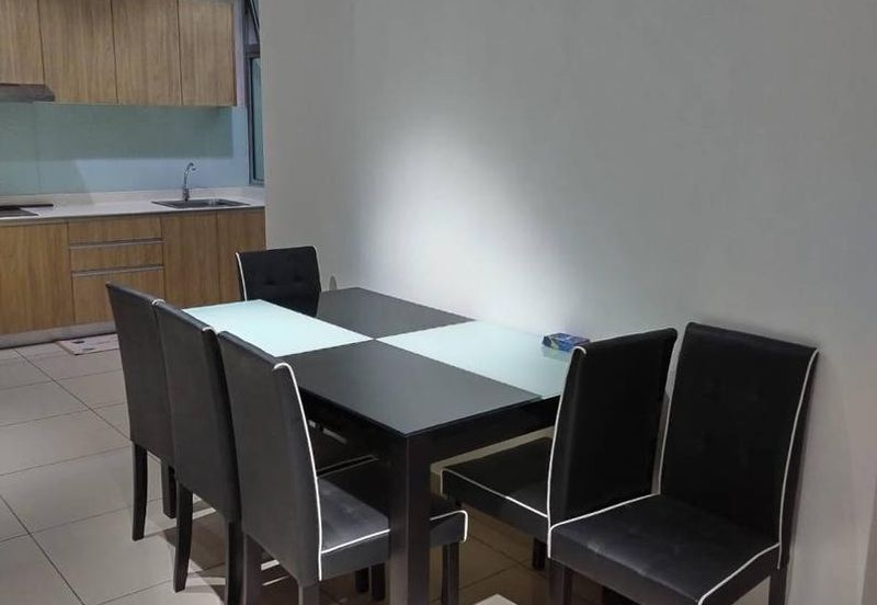 Meridin Bayvue Apartment