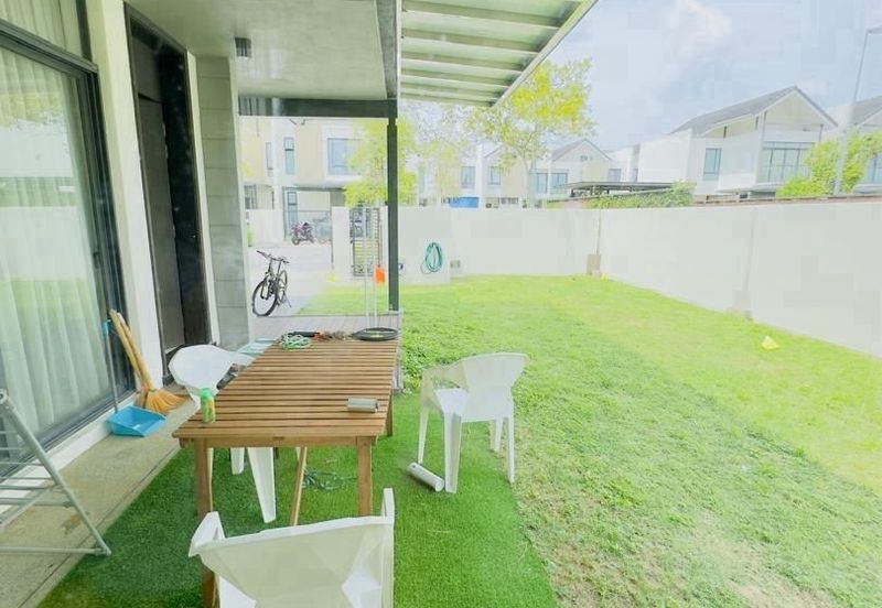 Avira Garden Terraces @ Medini