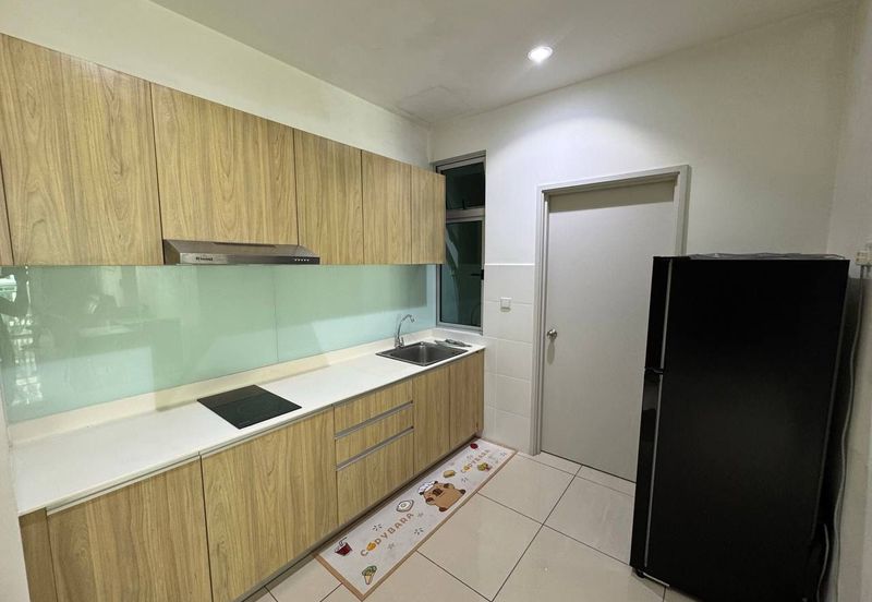 Meridin Bayvue Apartment