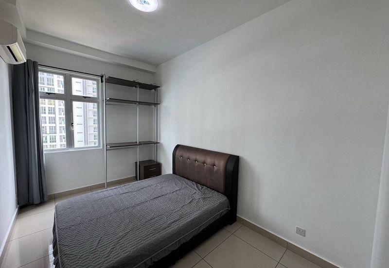 Meridin Bayvue Apartment