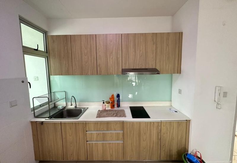 Meridin Bayvue Apartment