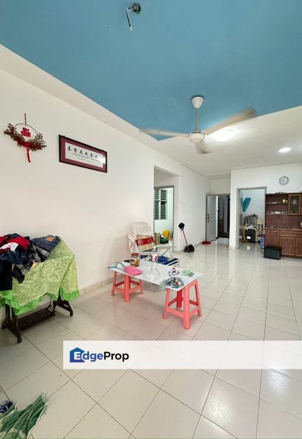 Villa Krystal Apartment Selesa Jaya Mutiara Rini Skudai Middle Floor For Sale , Johor, Skudai