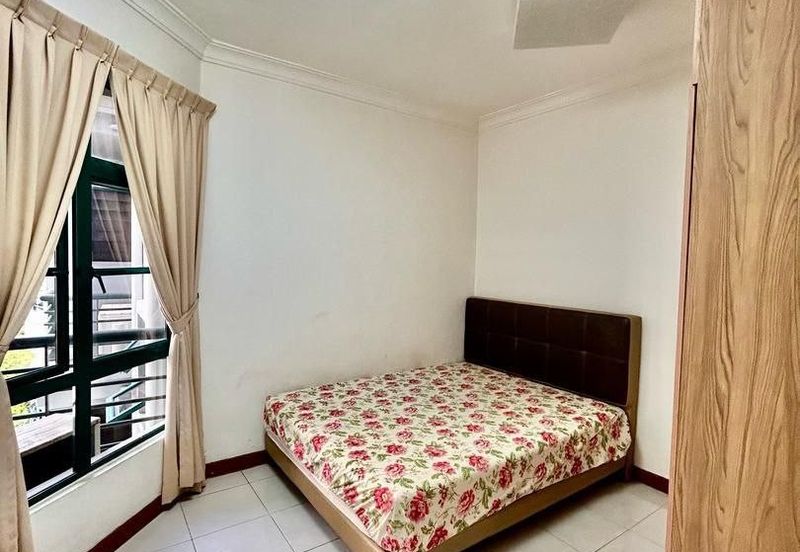 The Straits View, Bandar Baru Permas Jaya