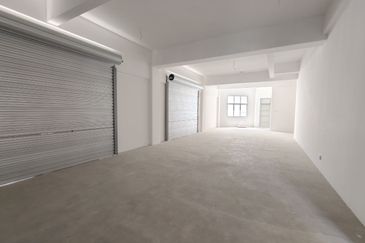 Summit Commercial Hub