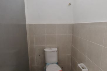 Summit Commercial Hub